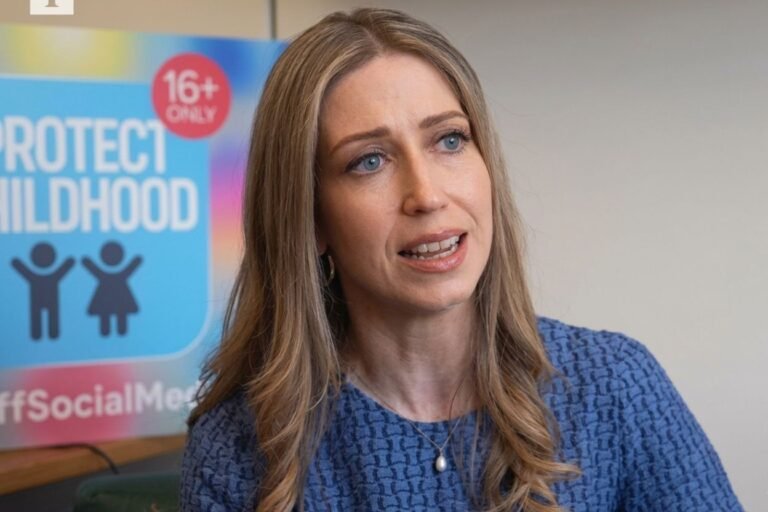 laura trott